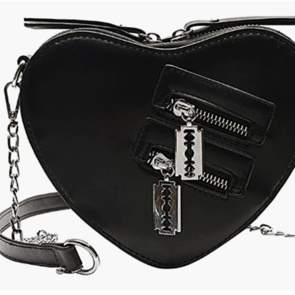 Gothic Heart Shaped Blade Zipper Chain Crossbody Bag